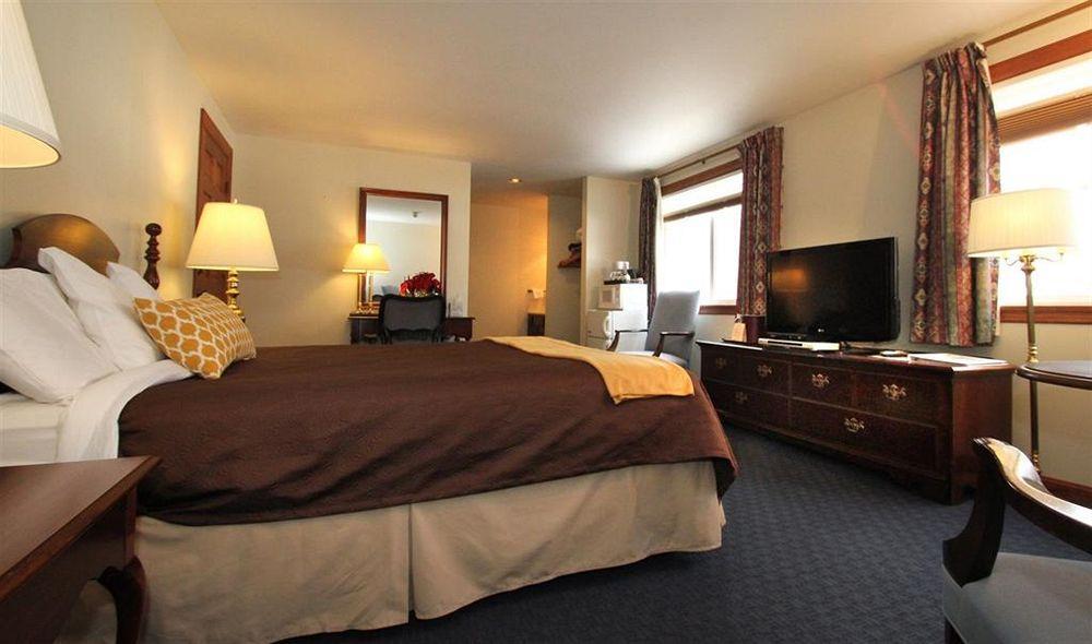Riverhouse By Weekender Formerly Jack Daniels Inn Peterborough Екстер'єр фото